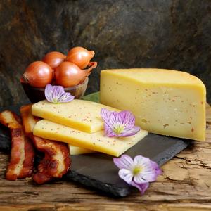 speck-zwiebeln-raclette-kaese-kaufen.png